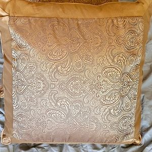 PAIR OF REBA EURO SHAMS